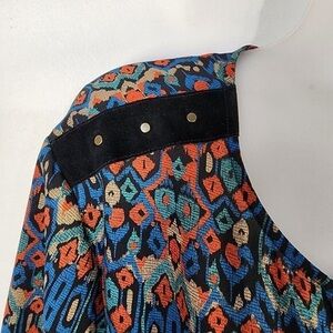 Doncaster Multicolor Patterned Garment